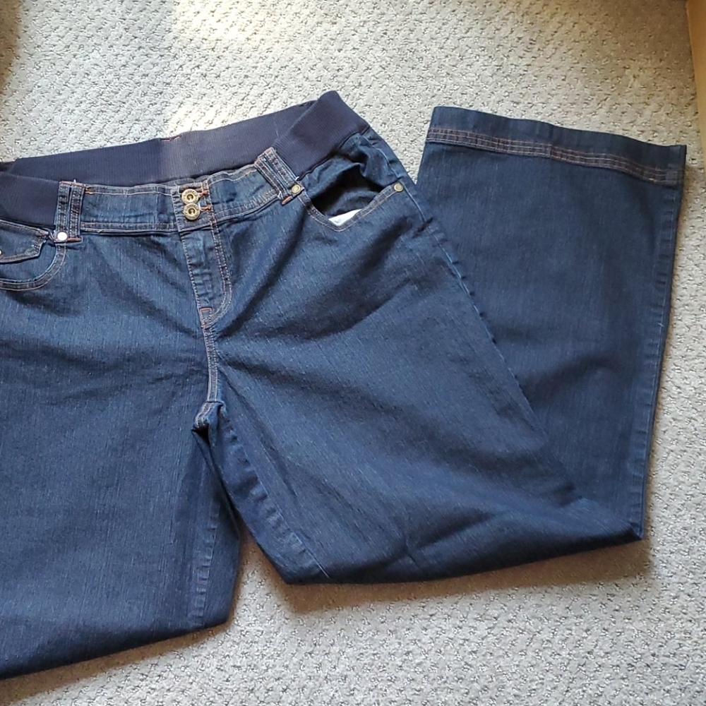 NEW Avenue brand ladies Plus Size jeans